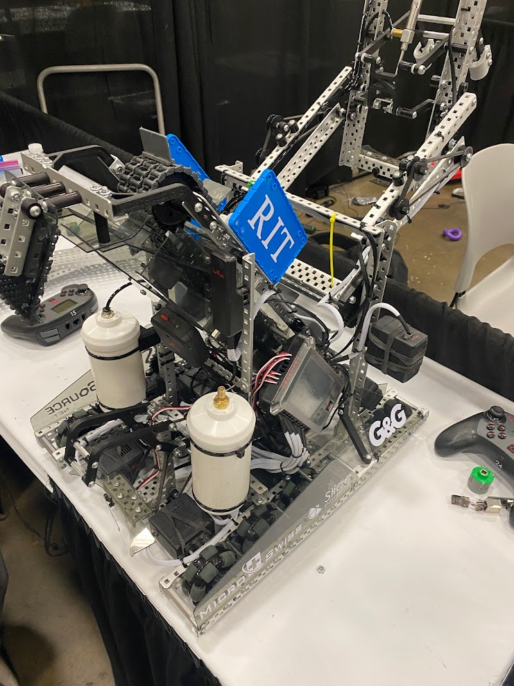 2021-2022 VEX U robot side mechanism view
